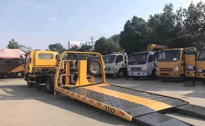 卓尼汽车中途维修案例